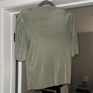 Metallic Ribbed Short Sleeve Top